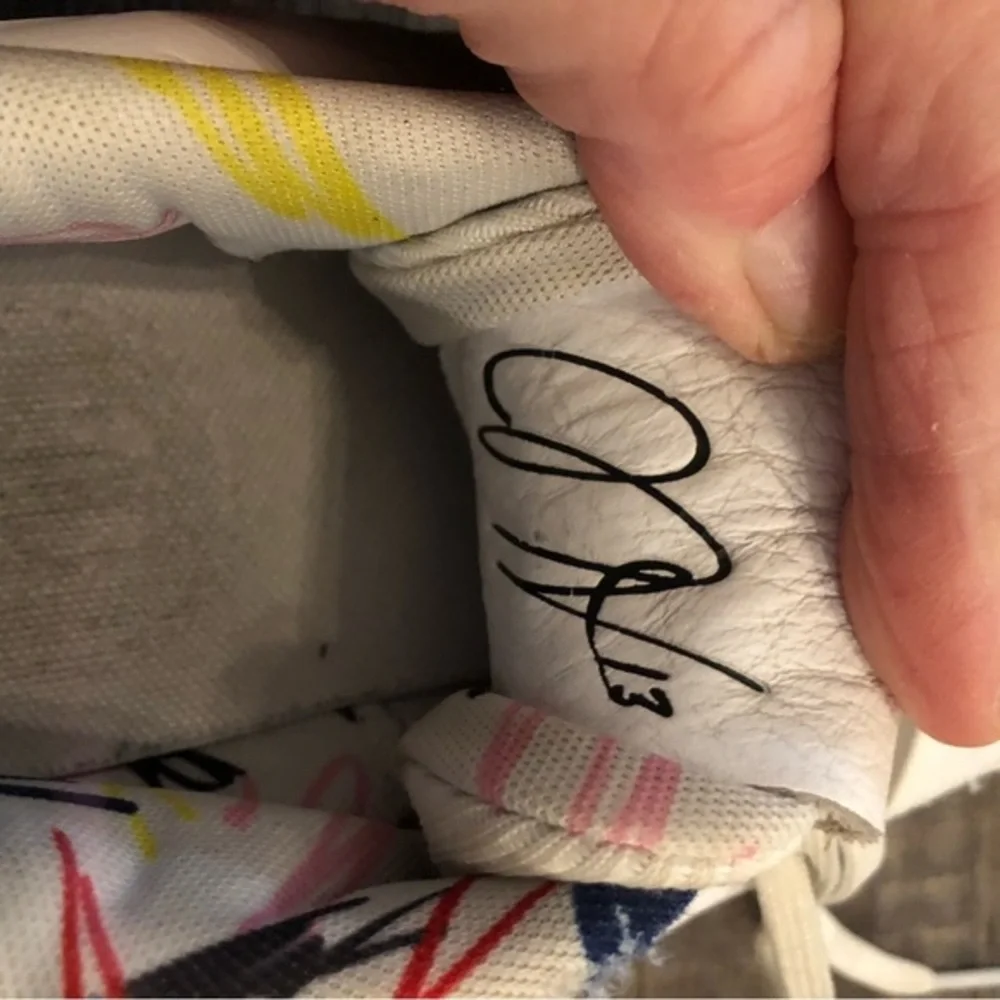Adidas Harden Vol. 3 size 8 in great condition!
